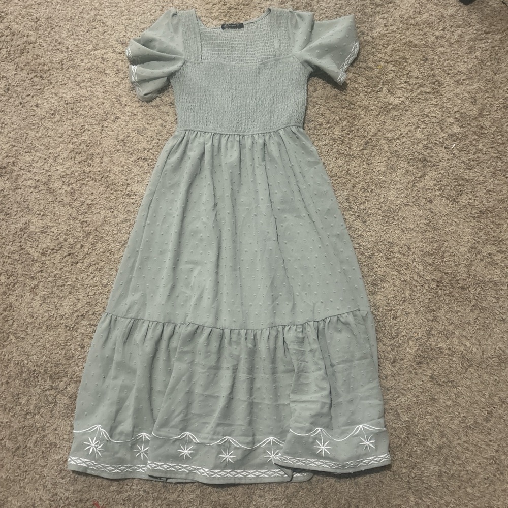 Simplee Apparel Sage Green Maxi Dress